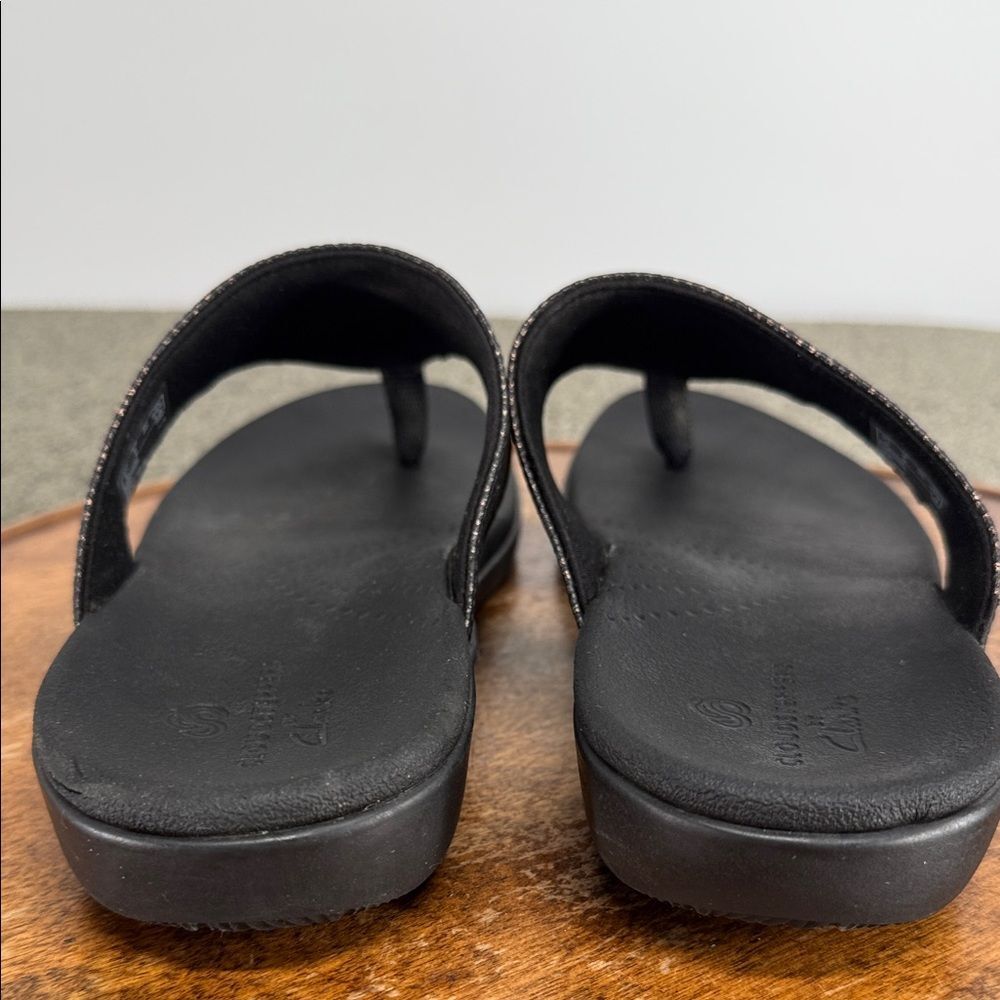 Cloudsteppers Clarks Sandals Wm 9 M Black Thong Flip Flop Comfort - Picture 4 of 11